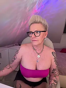 German Milf online show from 3, 4, 2026
