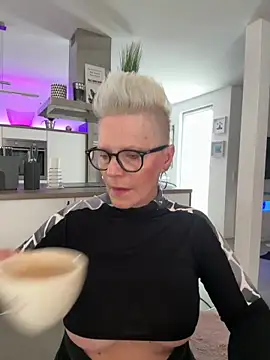 German Milf online show from 14, 5, 2026