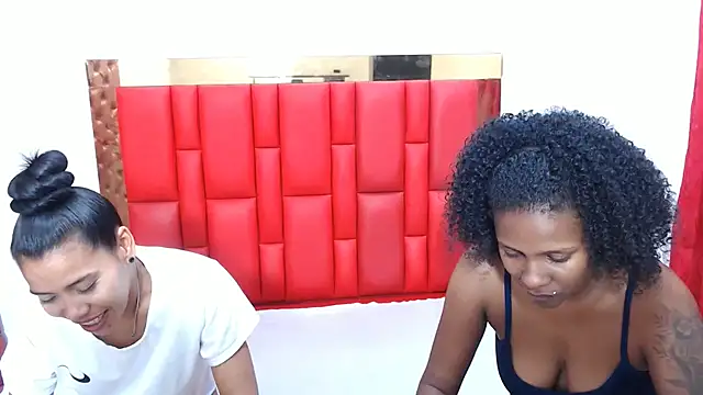 Snapshot of lizeth_keilyn chatting on 27, 9, 2025 lizeth keilyn online show from 27, 9, 2025