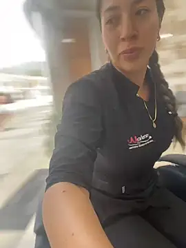 daniela henao online show from 11, 3, 2026