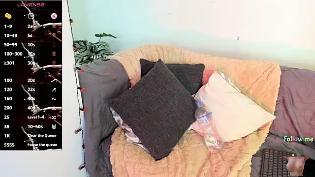 Snapshot of abigail_luna chatting on 11, 11, 2025 abigail luna online show from 11, 11, 2025