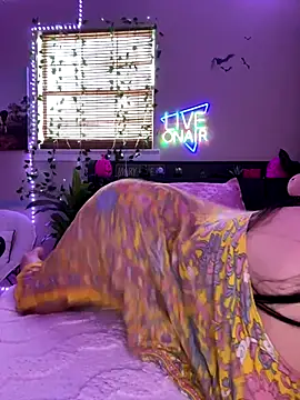 Cutiepiespanks online show from 21, 9, 2025