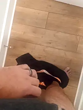 Snapshot of Mark_Dad chatting on 24, 10, 2025 Mark Dad online show from 24, 10, 2025