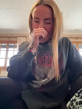 EmaSalis online show from 1, 1, 2025