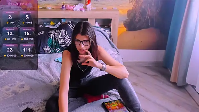MollyLollipop online show from 16, 6, 2026