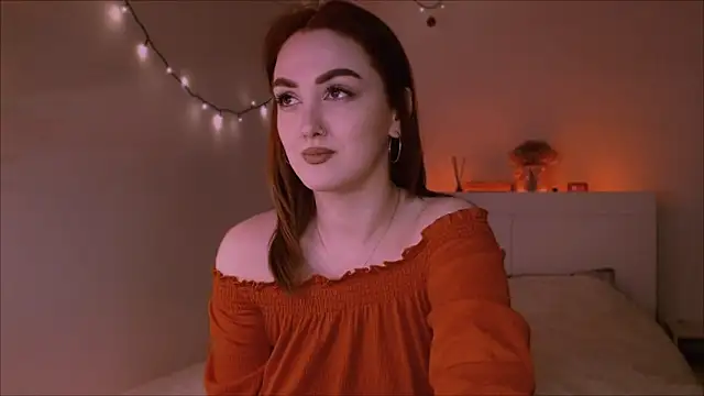 LilyFarey online show from 7, 3, 2025