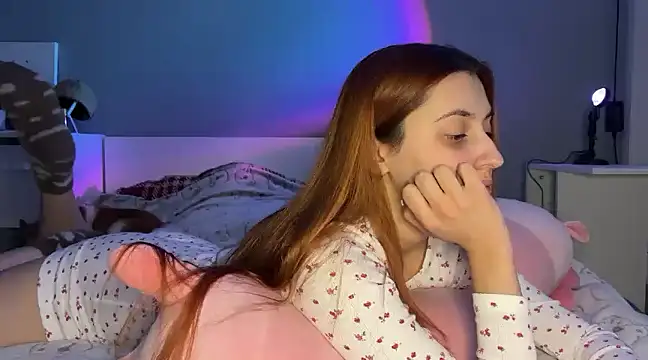 Uniarten online show from 15, 12, 2024