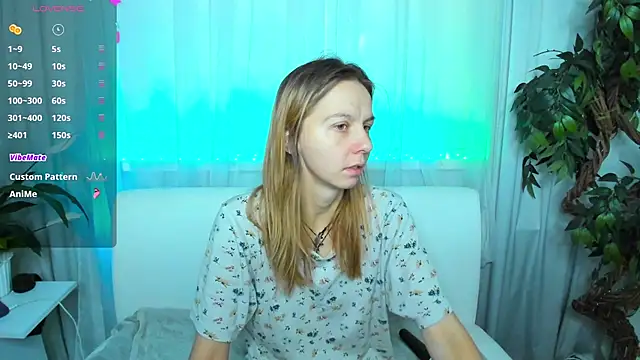 Snapshot of Bell_a_mi_ chatting on 24, 10, 2025 Bell a mi online show from 24, 10, 2025