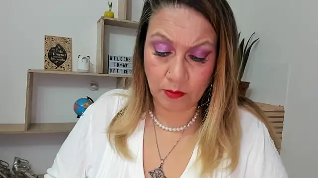 Snapshot of yayita_mature chatting on 9, 10, 2025 yayita mature online show from 9, 10, 2025