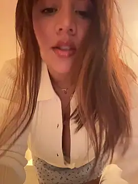 Snapshot of marcimaa chatting on 13, 3, 2026 marcimaa online show from 13, 3, 2026