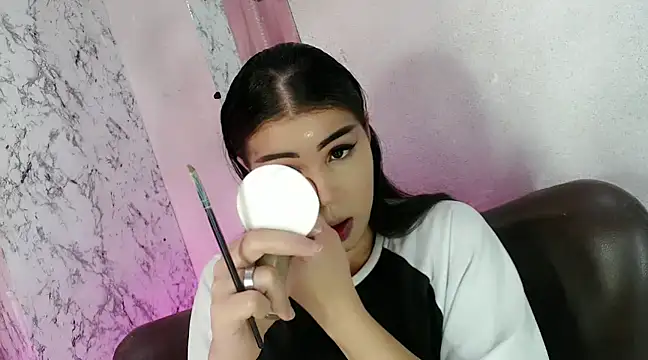 Alexandra Hornny online show from 31, 12, 2024