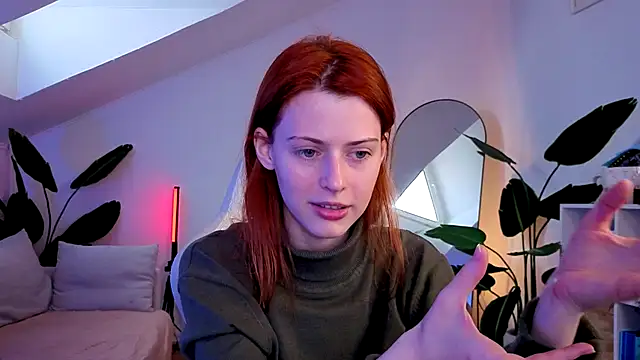 doll lesli online show from 23, 11, 2025