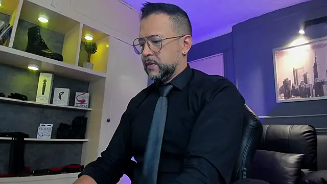 MrFrank tattoo online show from 28, 11, 2025