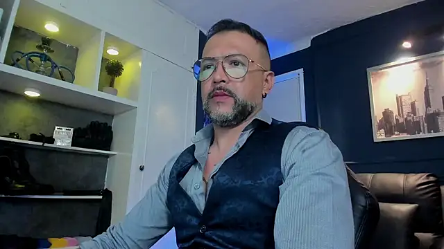 Snapshot of MrFrank_tattoo chatting on 14, 7, 2026 MrFrank tattoo online show from 14, 7, 2026