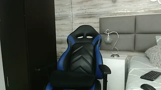 oliver  brown online show from 15, 1, 2025