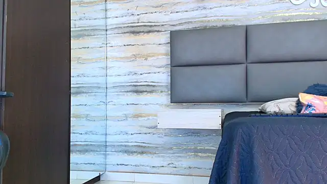 Snapshot of oliver__brown chatting on 17, 1, 2026 oliver brown online show from 17, 1, 2026