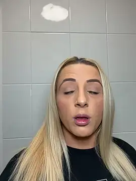 Strongqueen online show from 21, 11, 2025