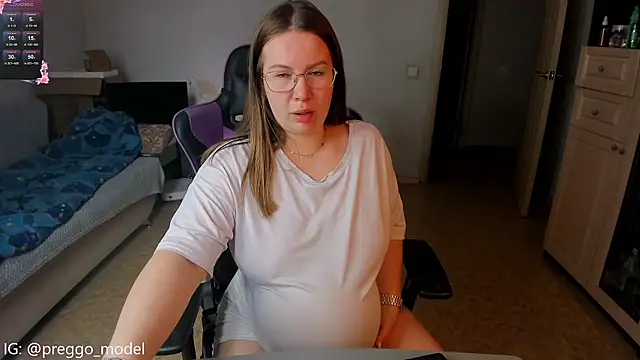 Snapshot of stella_vestal chatting on 15, 4, 2026 stella vestal online show from 15, 4, 2026