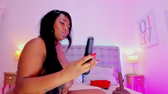 laqquishax online show from 4, 1, 2025