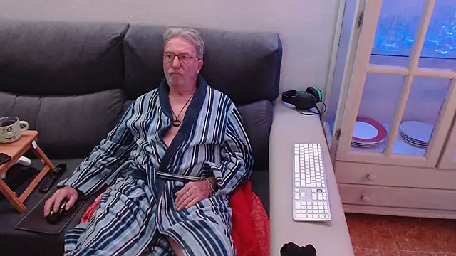 Nudelschwanz online show from 17, 2, 2025