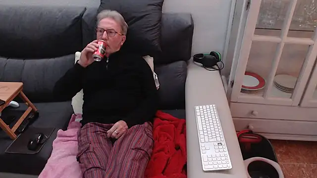 Nudelschwanz online show from 22, 2, 2025