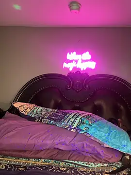 ThickAssRena online show from 13, 7, 2026
