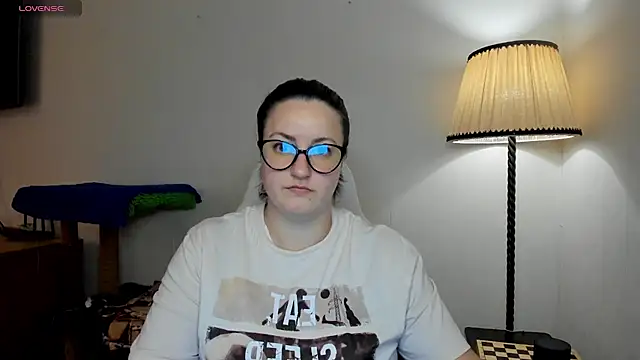 Christen John lover online show from 15, 10, 2025