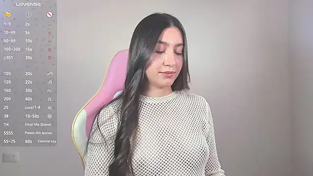 Snapshot of alice-love1 chatting on 15, 12, 2024 alice-love1 online show from 15, 12, 2024