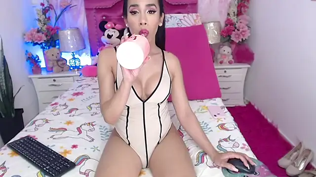 Snapshot of Divaxhermosa chatting on 27, 5, 2026 Divaxhermosa online show from 27, 5, 2026
