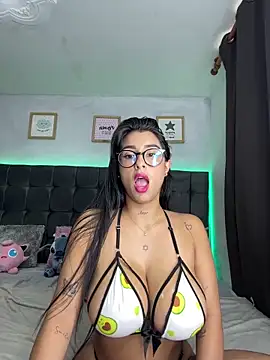 lovely violet13 online show from 14, 3, 2026