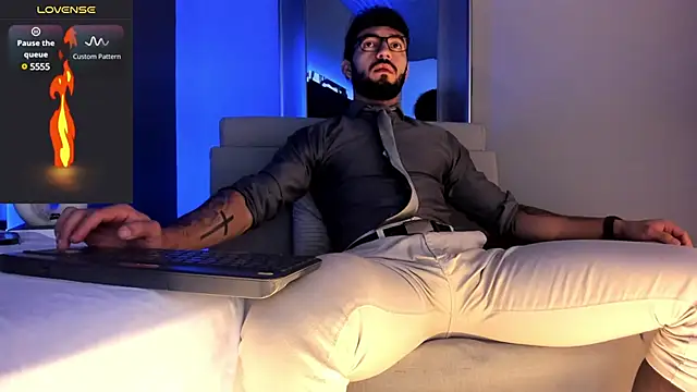 MarkWalker   online show from 8, 3, 2025