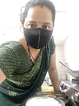 Snapshot of Riyasingh9 chatting on 10, 1, 2025 Riyasingh9 online show from 10, 1, 2025