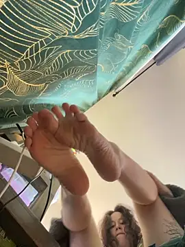 Snapshot of SuzieWanKenobi chatting on 29, 9, 2025 SuzieWanKenobi online show from 29, 9, 2025