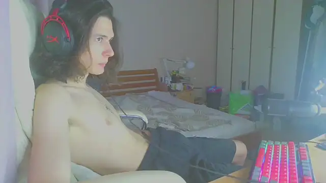 CandyChell online show from 8, 1, 2025