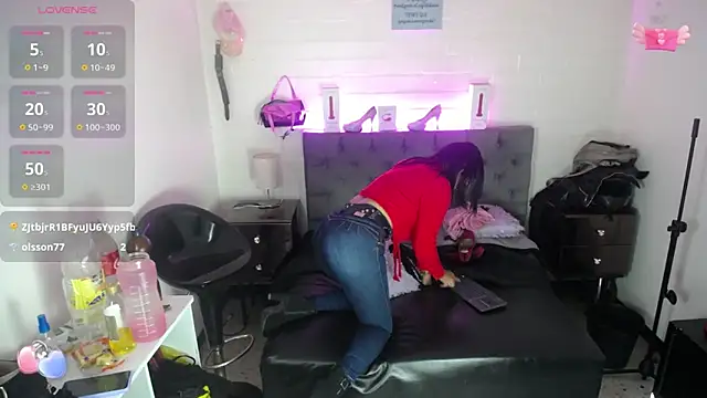 Snapshot of louise_nails chatting on 23, 2, 2025 louise nails online show from 23, 2, 2025