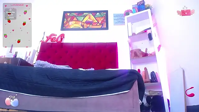 Snapshot of louise_nails chatting on 4, 10, 2025 louise nails online show from 4, 10, 2025