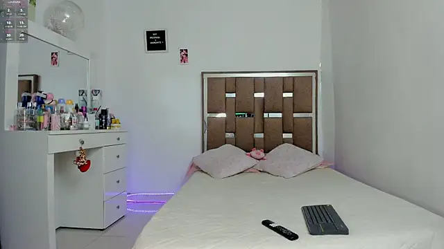 kendall-ewers online show from 9, 11, 2025