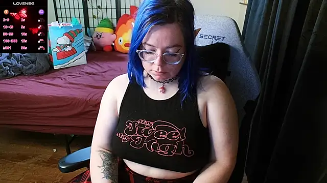 KiraSpitQueen online show from 25, 12, 2024