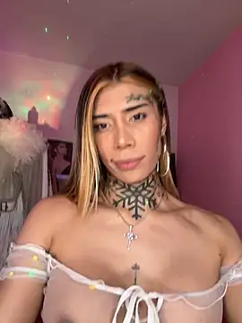 caroline cossei online show from 28, 9, 2025