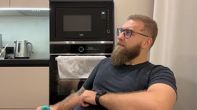 Bear bear  online show from 4, 12, 2025