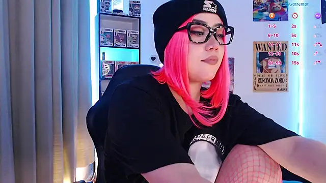 Emmy Ruiz online show from 19, 4, 2026