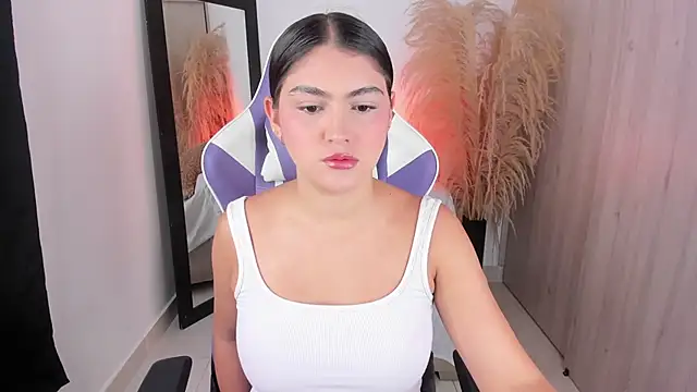 Snapshot of sofia_henaok chatting on 2, 12, 2025 sofia henaok online show from 2, 12, 2025