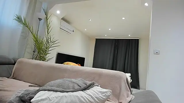 MissPanthera online show from 3, 3, 2026