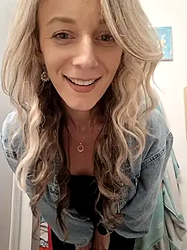 Heyitsmee33 online show from 11, 3, 2025