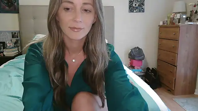Snapshot of Heyitsmee33 chatting on 12, 3, 2026 Heyitsmee33 online show from 12, 3, 2026
