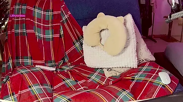 Snapshot of cutenessa chatting on 24, 12, 2024 cutenessa online show from 24, 12, 2024