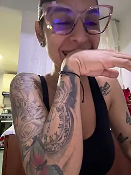 charlotte stevenss  online show from 30, 12, 2024
