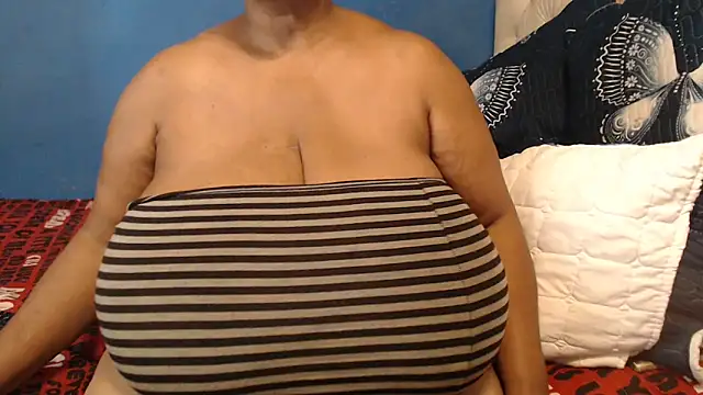 CUTEFIRMMELONSS online show from 21, 3, 2026