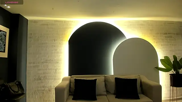 Snapshot of MariamRivera_ chatting on 2, 2, 2025 MariamRivera  online show from 2, 2, 2025