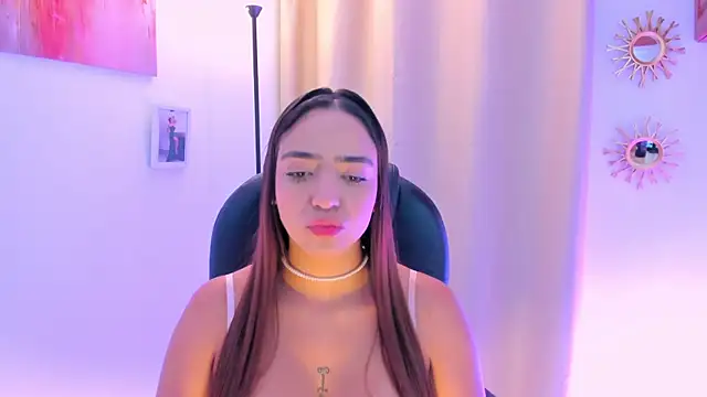 MariamRivera  online show from 7, 2, 2026